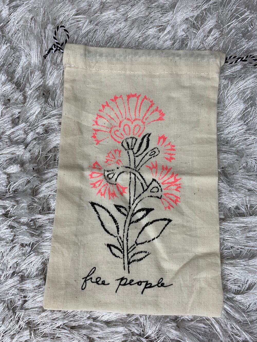 Free People Small Jewelry Bag Cream Flower Pink Collectible